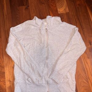Time and Tru Light Gray Sweatshirt